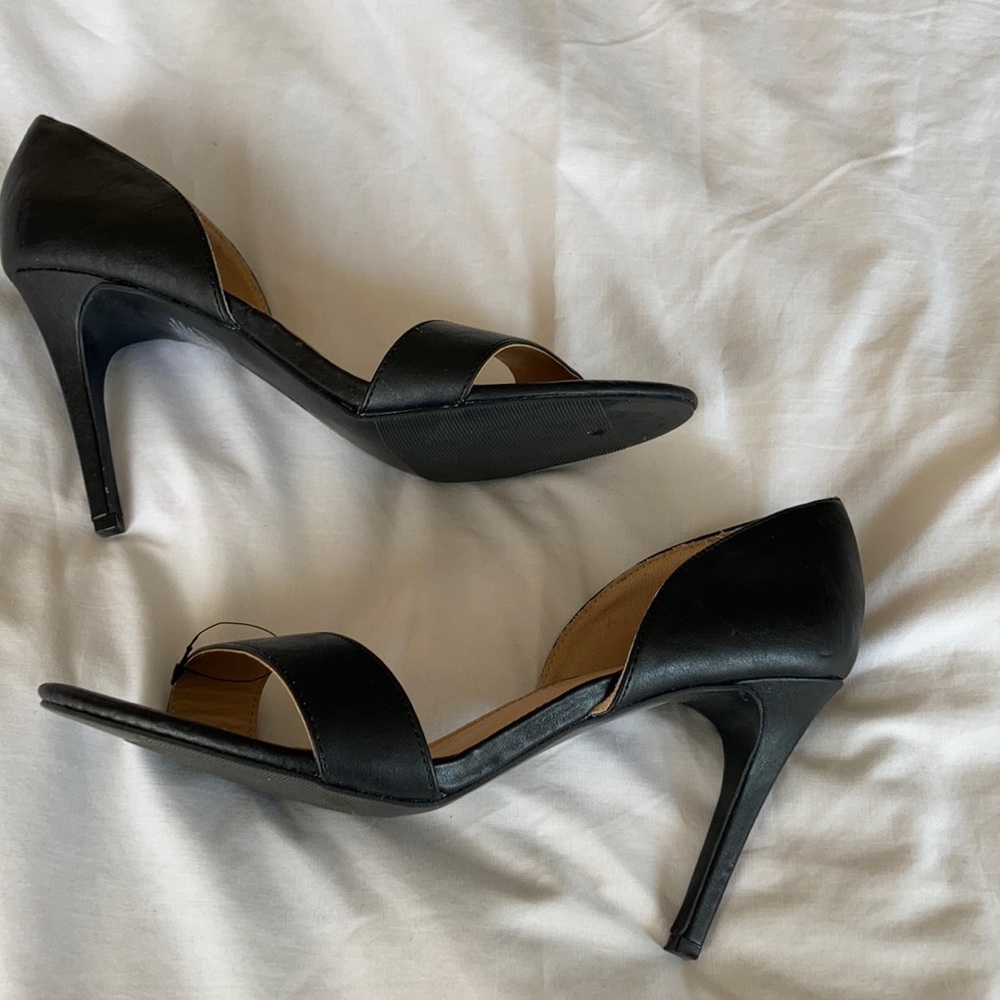 Shoes - Picture 3 of 3